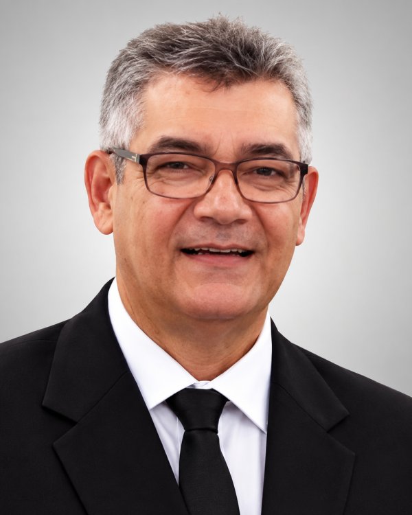 Retrato de Elcio Borges Ribeiro