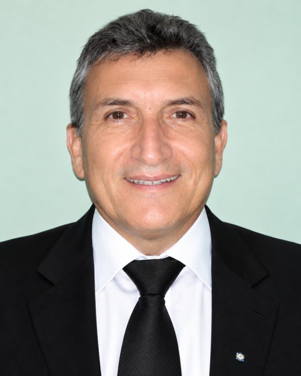 Retrato de Valmi Andrade Pires